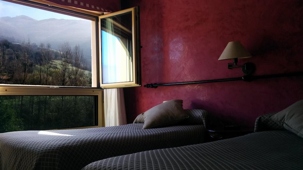Hotel Lena Pola de Lena Camera foto