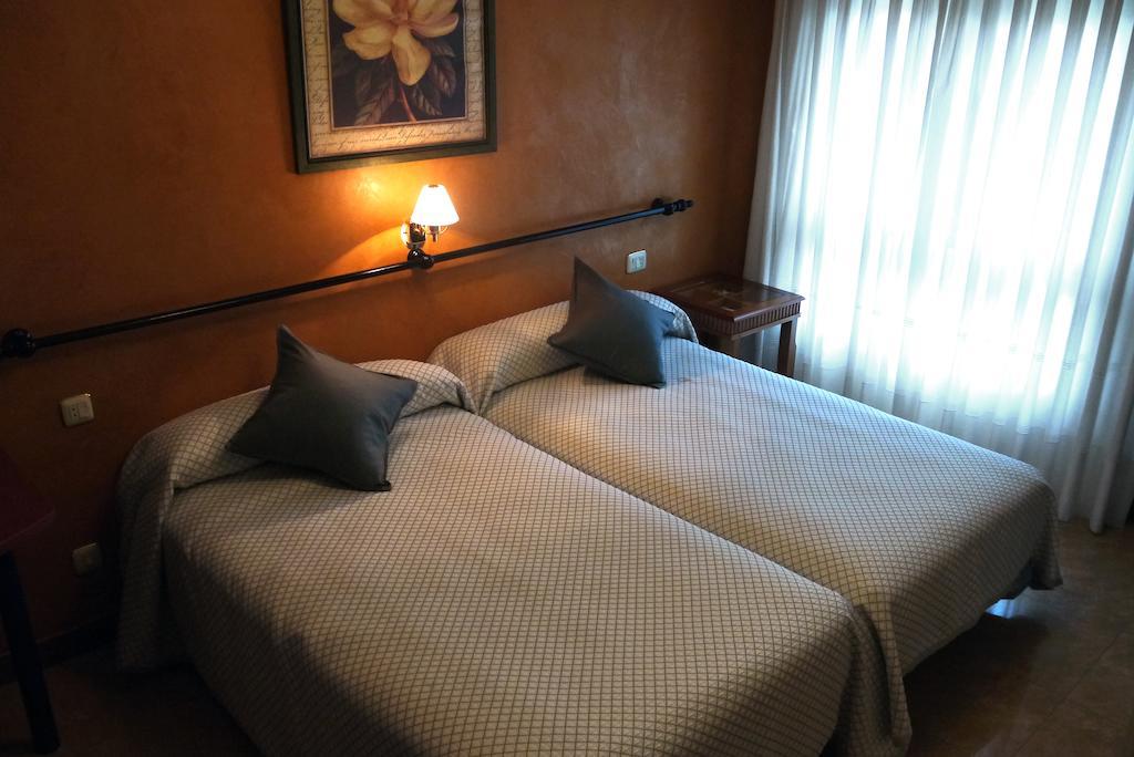 Hotel Lena Pola de Lena Camera foto