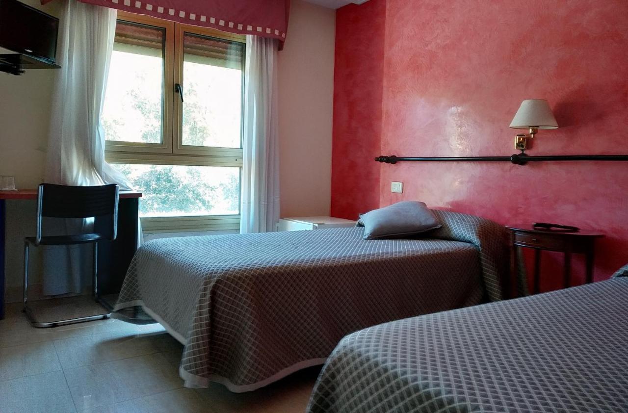 Hotel Lena Pola de Lena Esterno foto